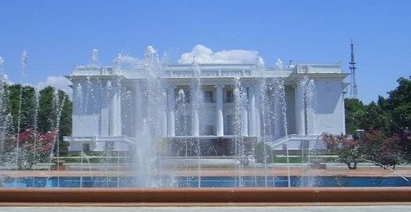 В Душанбе видоизменят фонтан на Оперке
