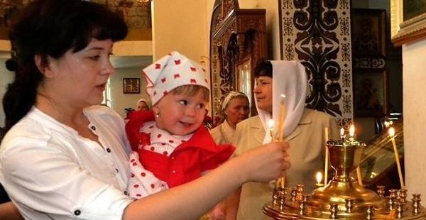 Православные Таджикистана отмечают Светлое Христово Рождество, Пасху
