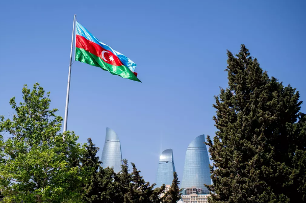 Азербайджан изменит срок временного пребывания россиян в стране