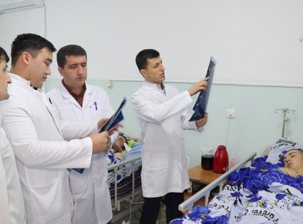 Таджикские врачи впервые провели операцию на сосудах головного мозга 