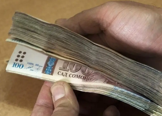 В Вахдате задержан подозреваемый в краже 10 тысяч сомони из сейфа букмекерской компании