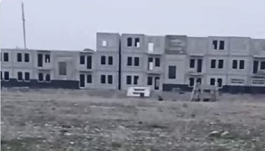 В Туркменистане мошенник-рецидивист создал строительную фирму и обманул дольщиков. Его осудили, но деньги бесследно исчезли