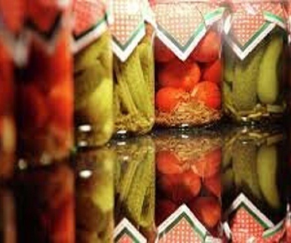 В ГБАО проверяют качество консервированной продукции на прилавках