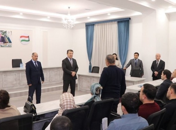 Таджикские врачи отправятся в Иран для повышения квалификации 

