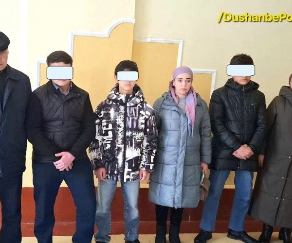 В Душанбе школьники попали в ДТП