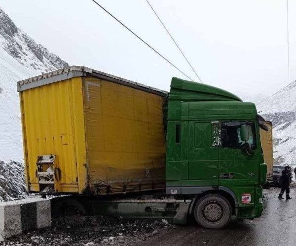Защитные стены предотвратили трагедию на автодороге «Душанбе — Чанак» 

