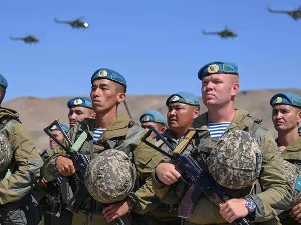 Қазоқистон дар рейтинги нави артишҳои қавии ҷаҳон як зина боло рафт